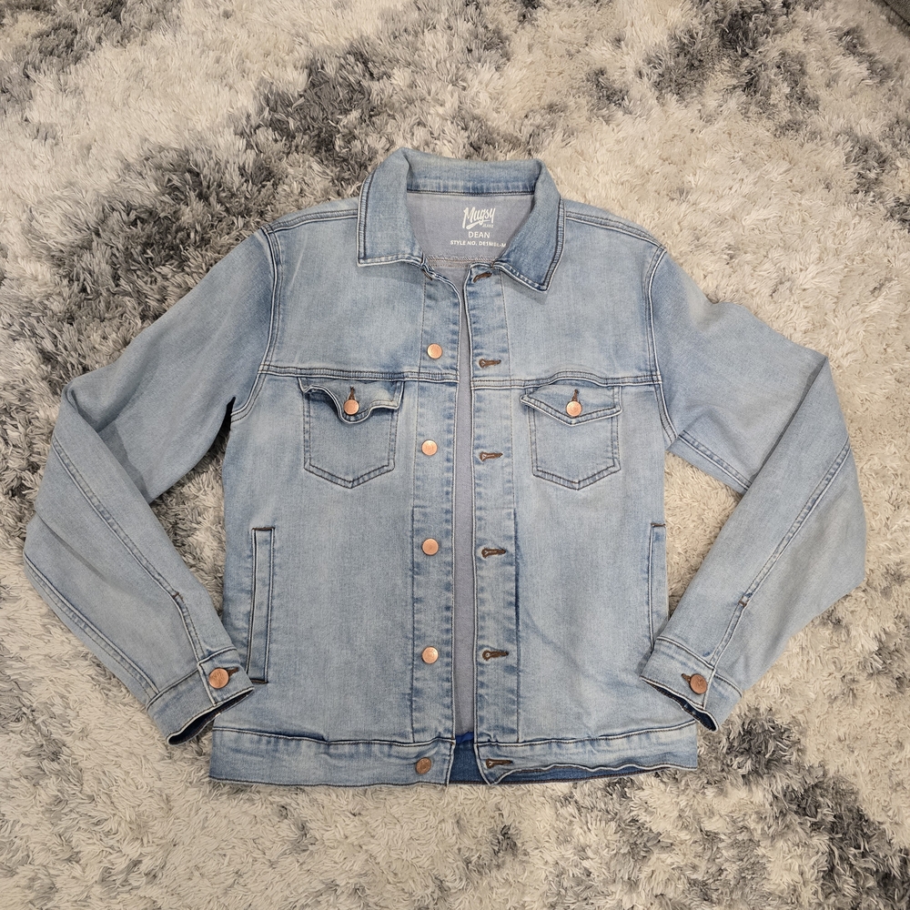 Mugsy Men's Light Blue Denim Jacket